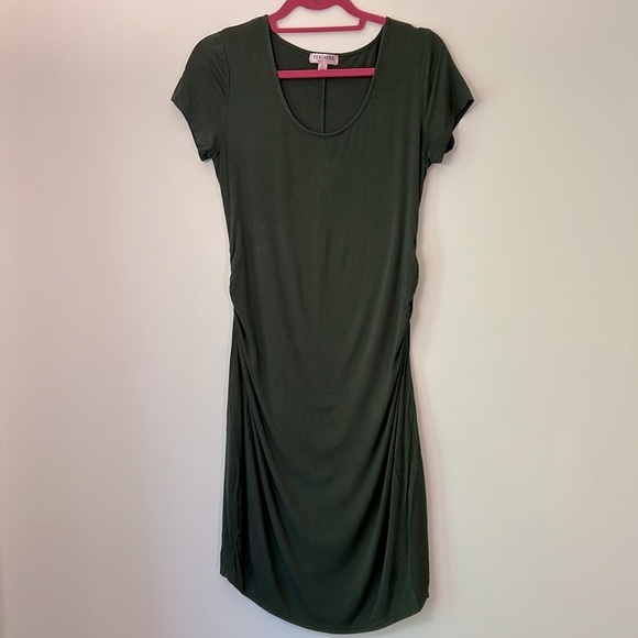 Feathers Maternity Dresses knit comfy set of 2 military green and mauve EUC - Picture 8 of 15